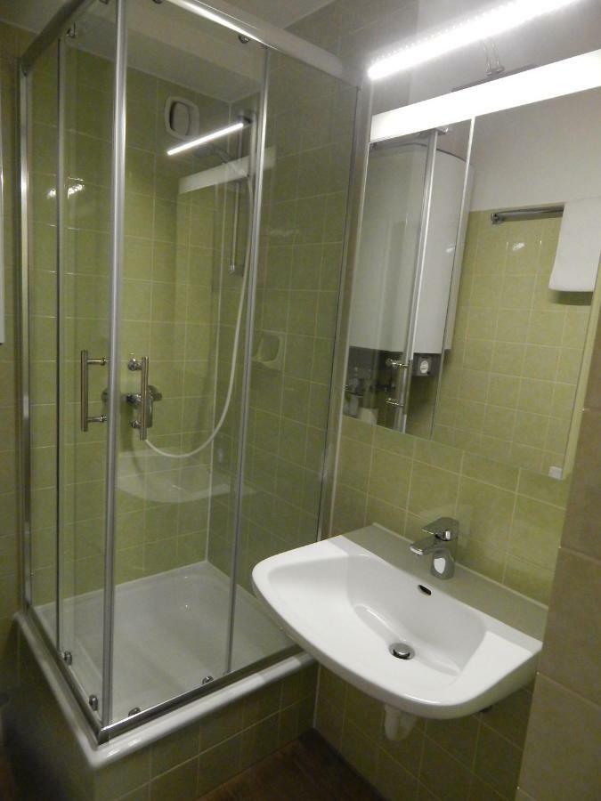 Free Apartment - Schoenblick Bad Urach Exterior foto