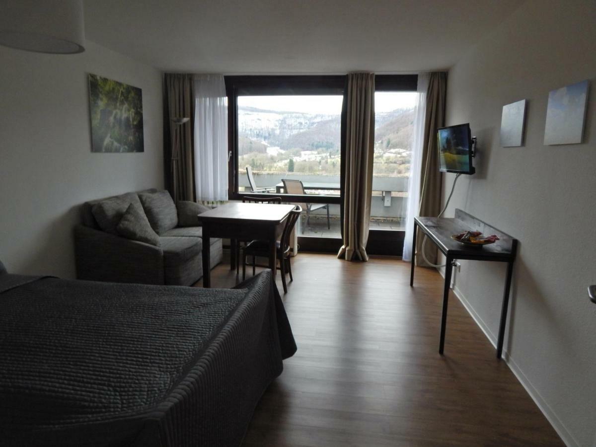 Free Apartment - Schoenblick Bad Urach Exterior foto